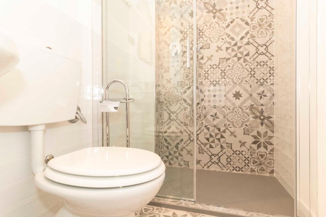 Santa Chiara Apartment Near Piazza Statuto トリノ エクステリア 写真